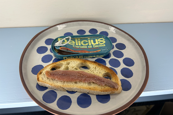 Best tinned fish Indybest review Delicius Strait of Sicily anchovy fillets in olive oil